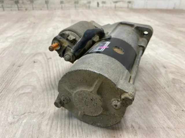 Стартер для Mitsubishi Pajero Sport K90 1997-2009 на фотографиях