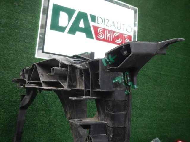 Кронштейн подушки двигателя для Audi Q3 8U 2011-2019 на фотографиях