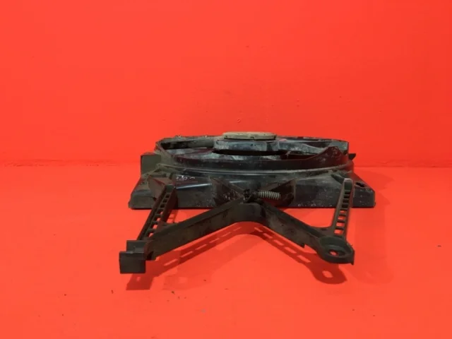 Вентилятор радиатора охлаждения ДВС для Opel Astra H Седан 2004-2014 на фотографиях