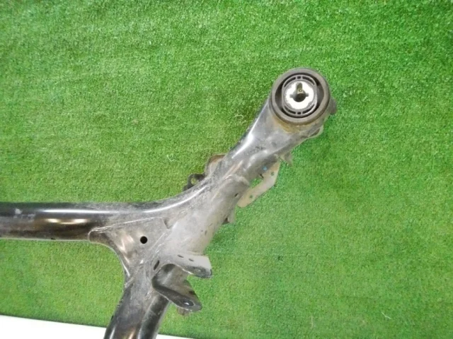 Задний стеклоочиститель для Audi Q7 4L 2005-2015 на фотографиях