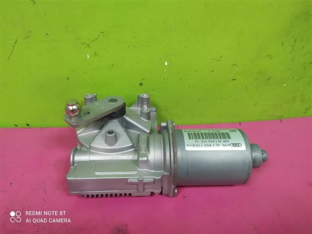 Мотор стеклоочистителя для Audi Q7 4L 2005-2015 на фотографиях