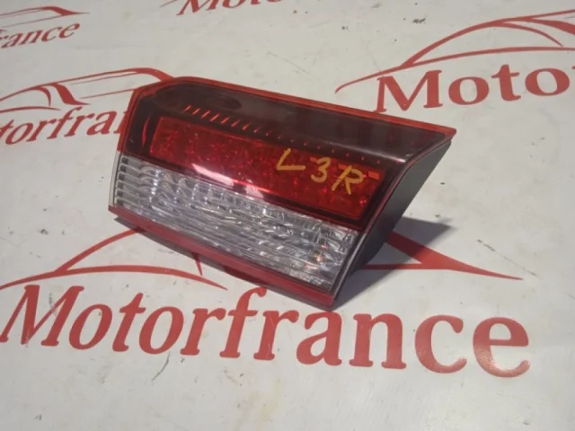 Фонарь внутренний правый для Renault Laguna Лифтбек X91 2007-2011 на фотографиях