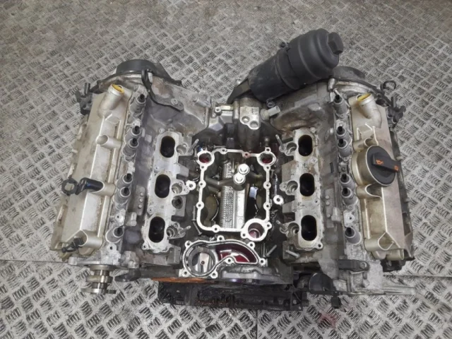 Двигатель без навесного для Audi A6 C7 2010-2018 на фотографиях