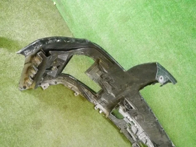 Бампер передний для Cadillac Escalade 4 2013-2020 на фотографиях