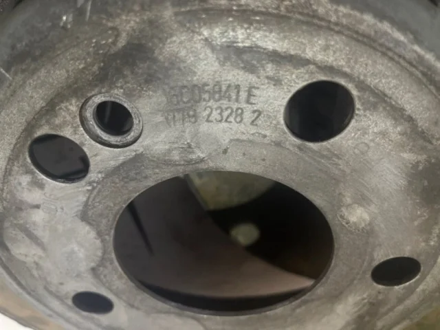 Диски тормозные передние (комплект) для Mercedes-Benz E class W213 2016-2023 на фотографиях