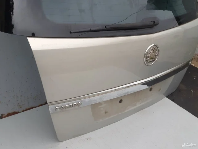 Крышка багажника для Opel Zafira B 2005-2015 на фотографиях