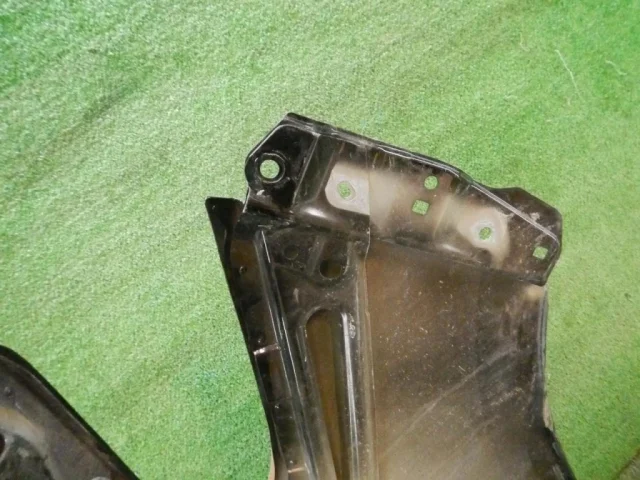 Крылья для Toyota Alphard H30 2015+ на фотографиях