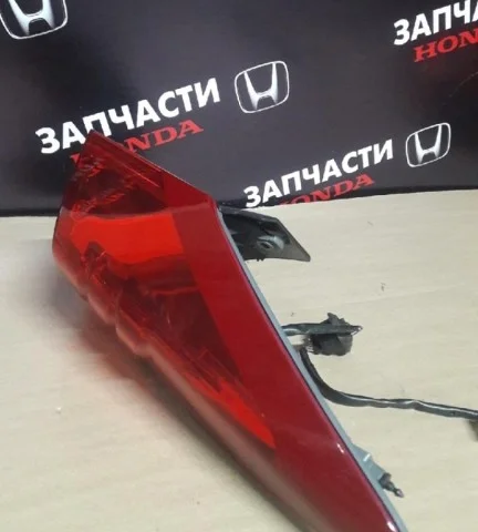 Фонарь внешний правый для Honda Civic FK 5D 2012-2015 на фотографиях