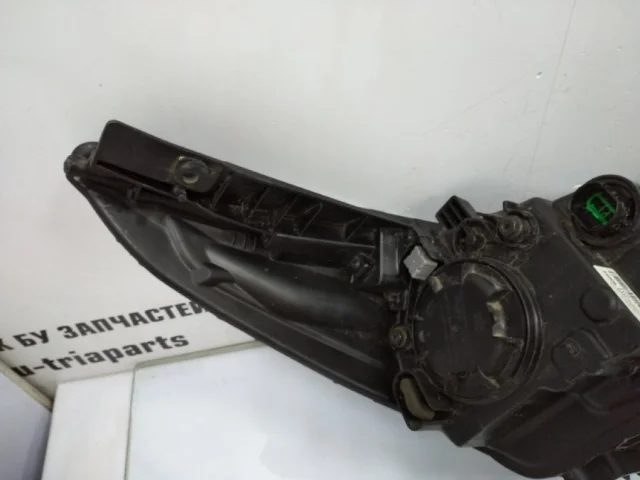 Фара ксенон левая для Hyundai Solaris 2 (2017-2022) на фотографиях