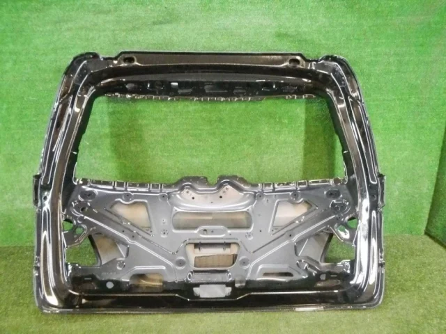 Крышка багажника для Mercedes-Benz GL class X166 2012-2016 на фотографиях