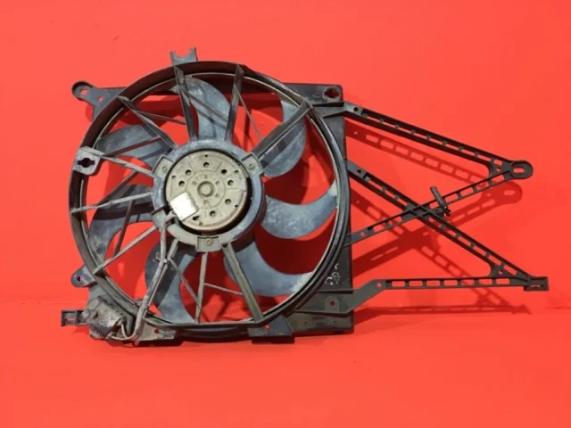 Вентилятор радиатора охлаждения ДВС для Opel Astra H Седан 2004-2014 на фотографиях