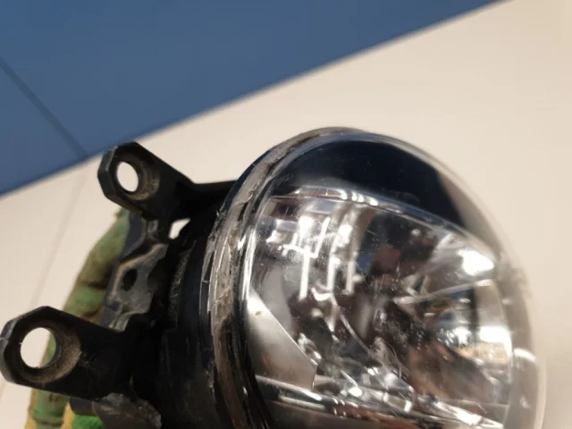 Противотуманка (ПТФ) передняя левая для Toyota Alphard H30 2015+ на фотографиях