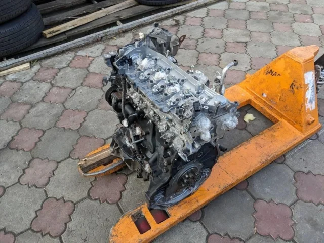 Двигатель для Mercedes-Benz Vito W447 Vito 2014-2022 на фотографиях