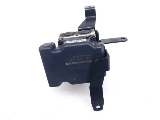 Блок ABS для Hyundai Tucson JM 2004-2009 на фотографиях