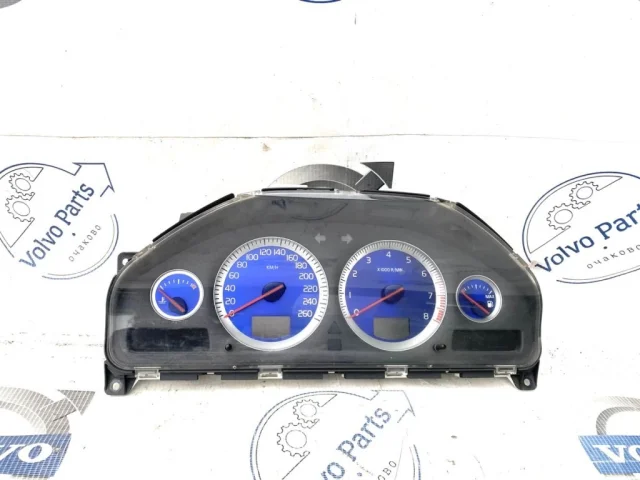 Приборная панель для Volvo XC90 I C 2002-2014 на фотографиях