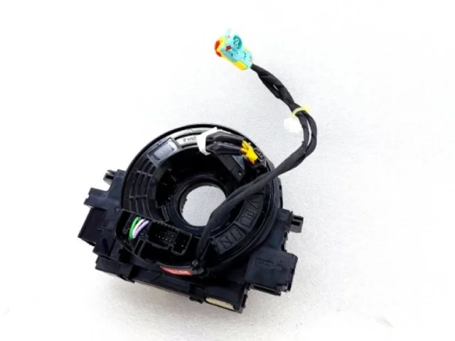 Подрулевой шлейф для Toyota RAV4 XA50 2019+ на фотографиях