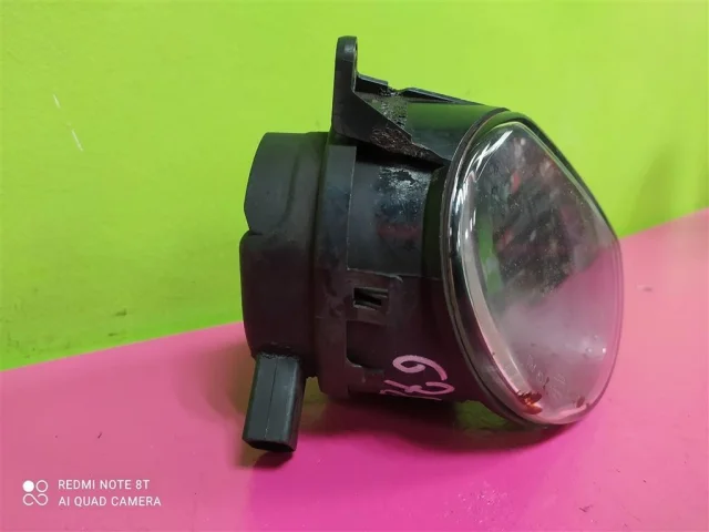 Противотуманка (ПТФ) передняя левая для Audi Q7 4L 2005-2015 на фотографиях