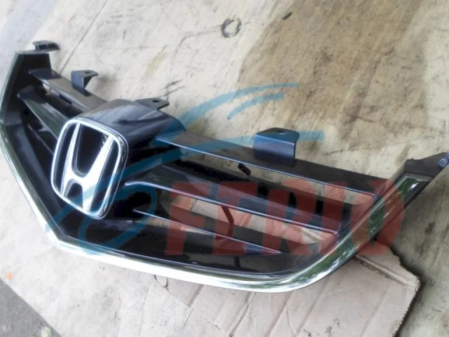 Решетка радиатора для Honda Accord 7 2002-2008 на фотографиях