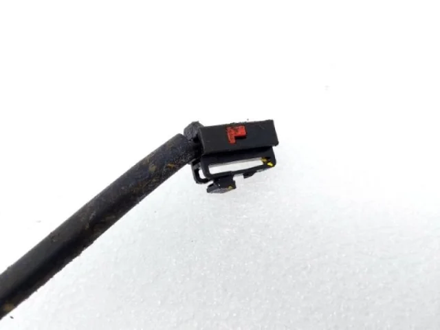 Датчик ABS задний правый для Kia Ceed 2 JD 2012-2016 на фотографиях