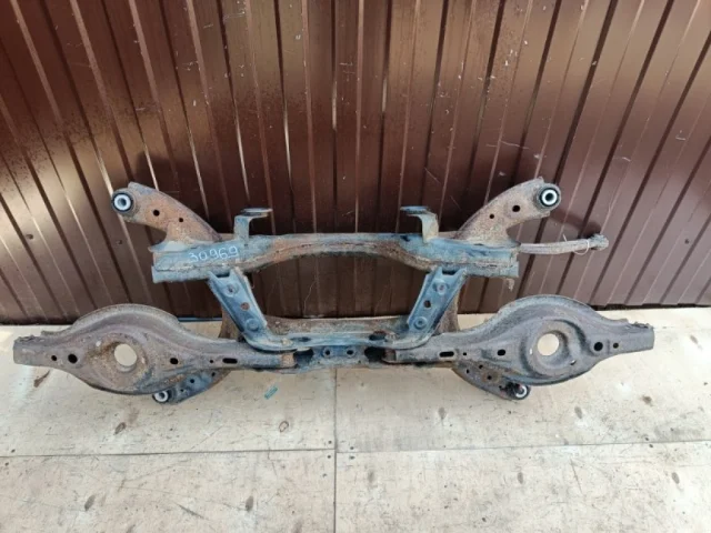 Задняя балка для Mazda CX 5 KF 2017 на фотографиях