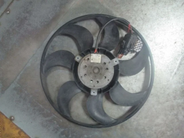 Вентилятор радиатора охлаждения ДВС для Opel Astra H Хэтчбек 2004-2014 на фотографиях