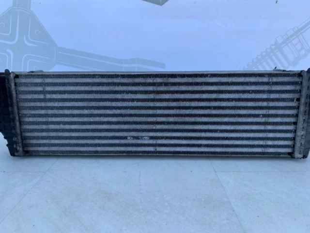 Интеркулер для BMW X5 Е70 2006-2013 на фотографиях