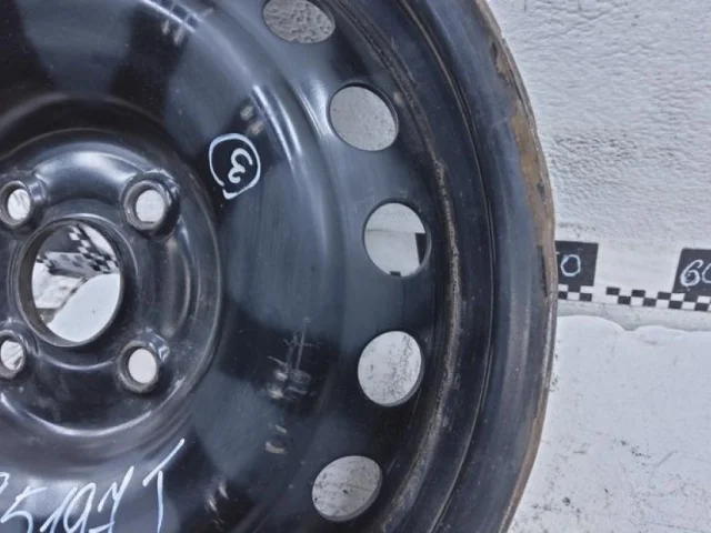 Диск колесный стальной для Kia Rio 3 на фотографиях