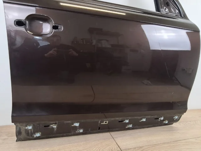 Дверь передняя правая для Audi Q7 4L 2005-2015 на фотографиях
