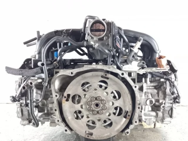 Двигатель без навесного для Subaru Legacy BN 2017+ на фотографиях