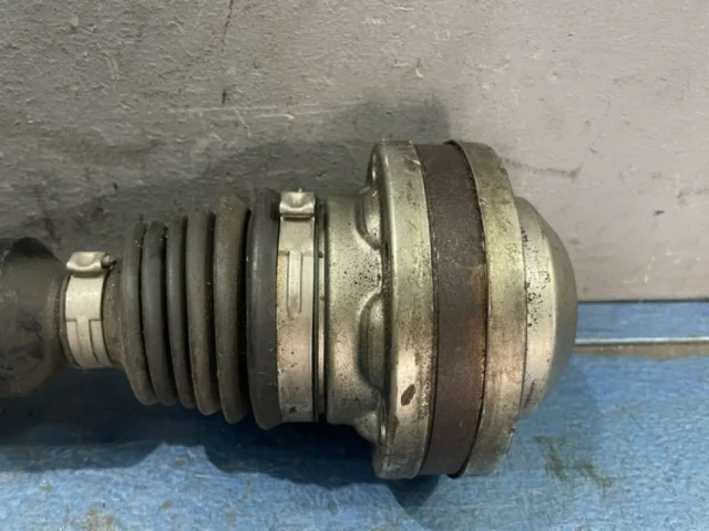 Привод передний правый для Volkswagen Passat (B7) 2010-2014 на фотографиях