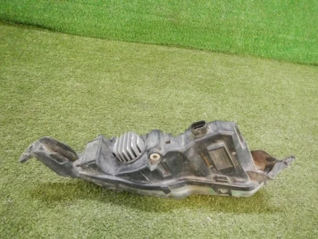 Противотуманка (ПТФ) передняя левая для Ford Explorer U502 rest 2014-2019 на фотографиях