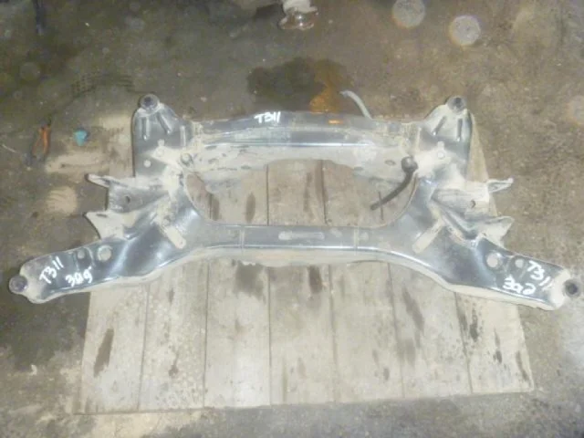 Задняя балка для Nissan X-Trail T31 RU 2007-2014 на фотографиях