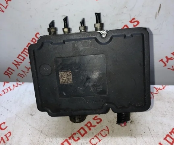 Блок ABS для Honda Accord 7 2002-2008 на фотографиях