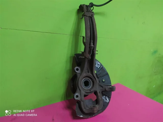 Кулак поворотный правый для Audi Q7 4L 2005-2015 на фотографиях