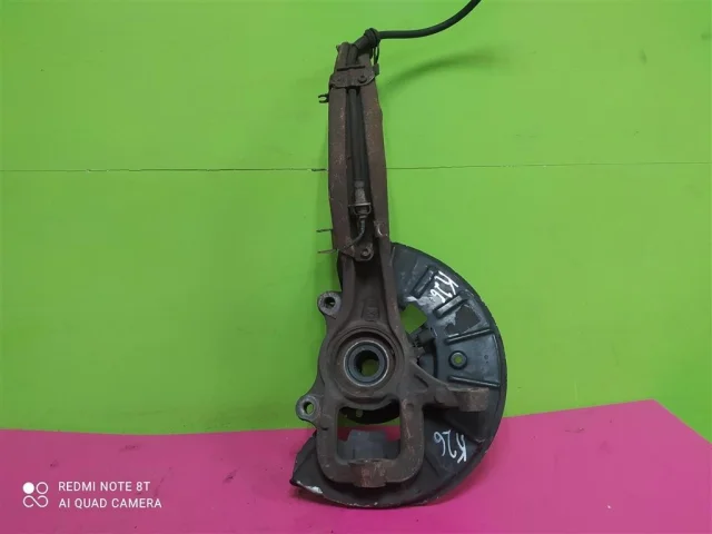 Кулак поворотный правый для Audi Q7 4L 2005-2015 на фотографиях