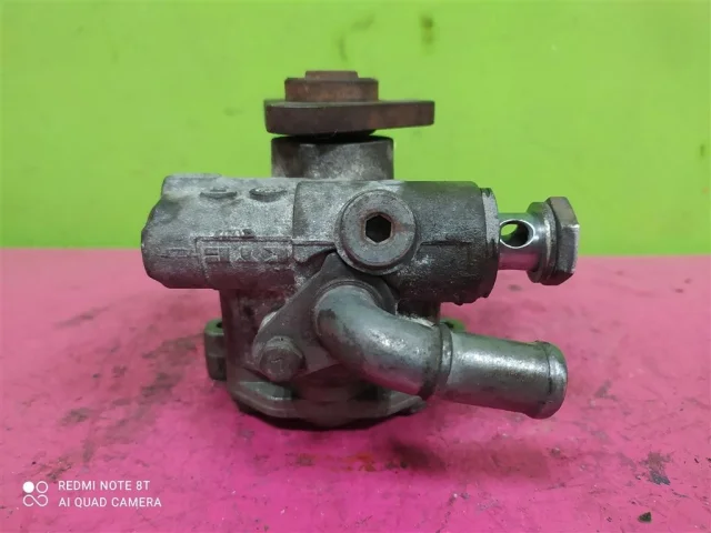 Насос ГУР для Volkswagen Touareg I (7L) 2002-2010 на фотографиях