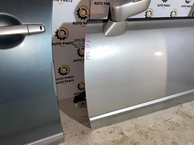 Дверь передняя левая для Honda Civic FA 2005-2010 седан на фотографиях