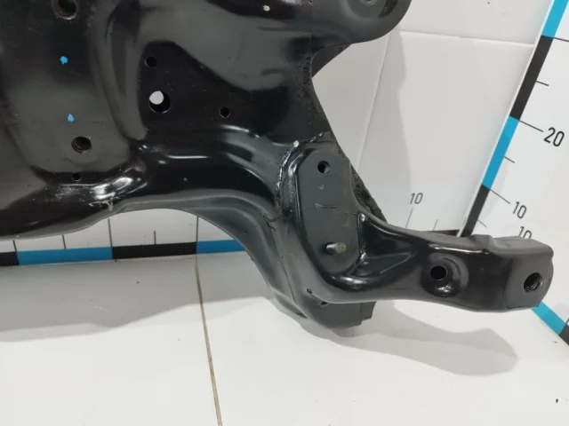 Подрамник двигателя для Hyundai Solaris 1 рестайлинг 2014-2017 Хэтчбек на фотографиях