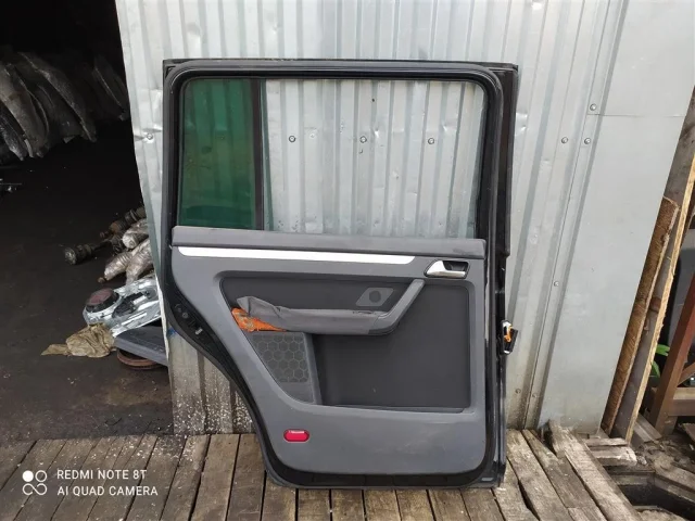 Дверь задняя левая для Volkswagen Touran 1T 2003-2015 на фотографиях