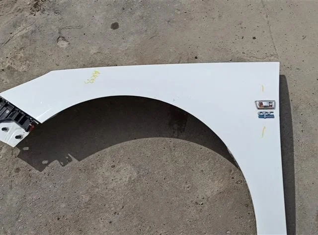 Крыло левое для Opel Insignia Седан A 2008-2017 на фотографиях