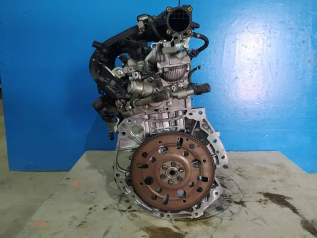 Двигатель без навесного для Nissan Serena C26 2010-2016 на фотографиях