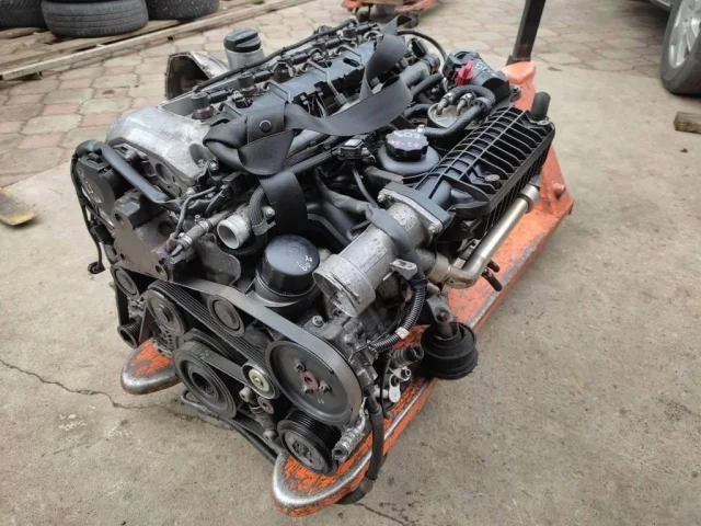 Продажа двигателя 647.961