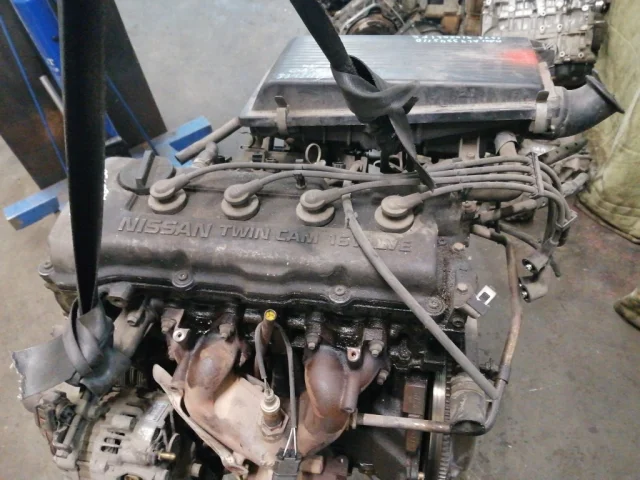 Двигатель без навесного для Nissan Almera N15 Седан 1995-2000 на фотографиях