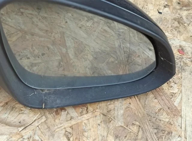 Зеркало боковое правое для Opel Insignia Седан A 2008-2017 на фотографиях