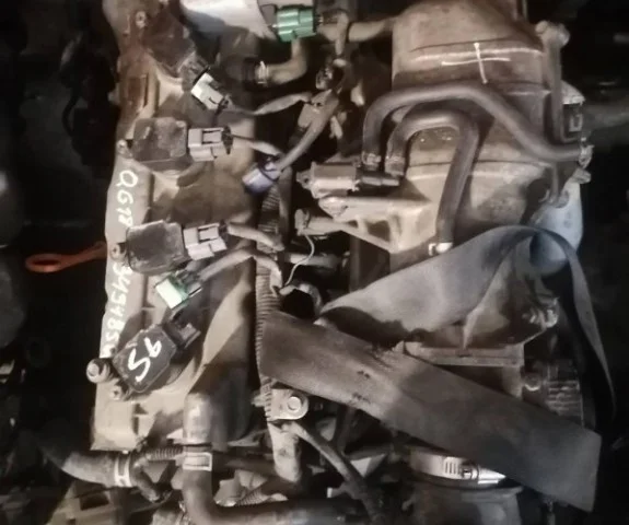 Двигатель для Nissan Primera P12 Универсал 2002-2008 на фотографиях