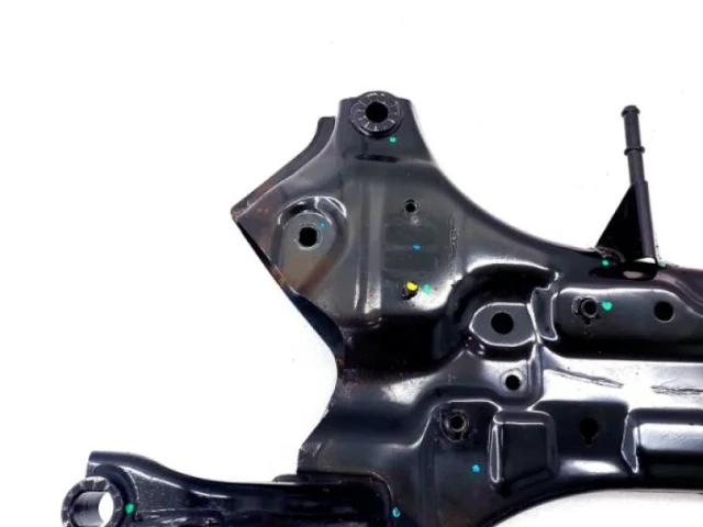 Подрамник двигателя для Hyundai Solaris 2 (2017-2022) на фотографиях