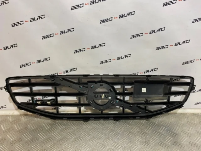 Решетка радиатора для Volvo S60 FS II rest 2013-2018 на фотографиях