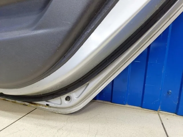 Дверь задняя правая для Hyundai Elantra XD 2000-2009 на фотографиях