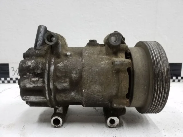 Компрессор кондиционера для Renault Duster HS 2010-2015 на фотографиях