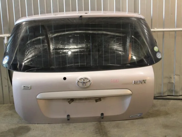 Крышка багажника для Toyota Corolla E120/E130 Хэтчбек 2001-2007 на фотографиях